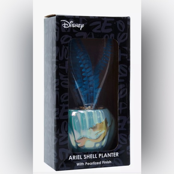 Disney The Little Mermaid Pearlized Seashell Faux Succulent Planter NEW - Picture 3 of 5